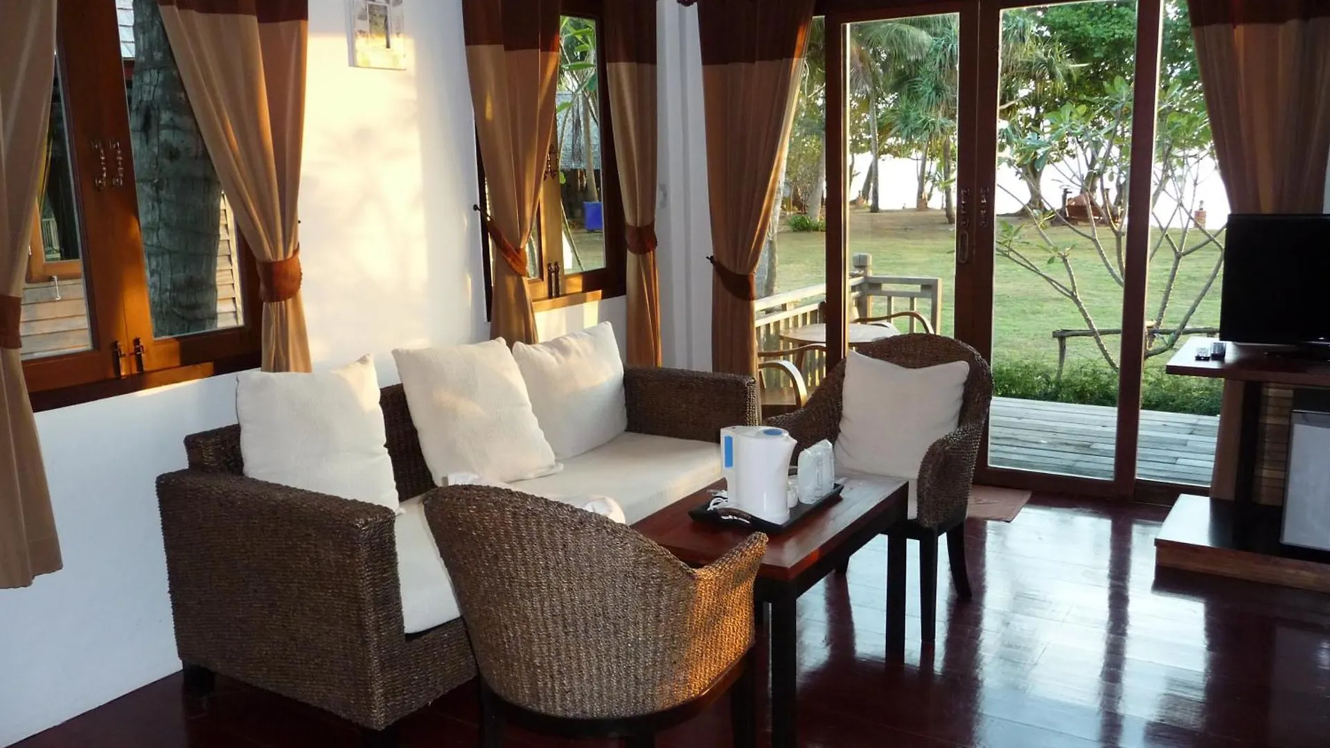 New Ozone Resort&Spa Ko Lanta Thailand